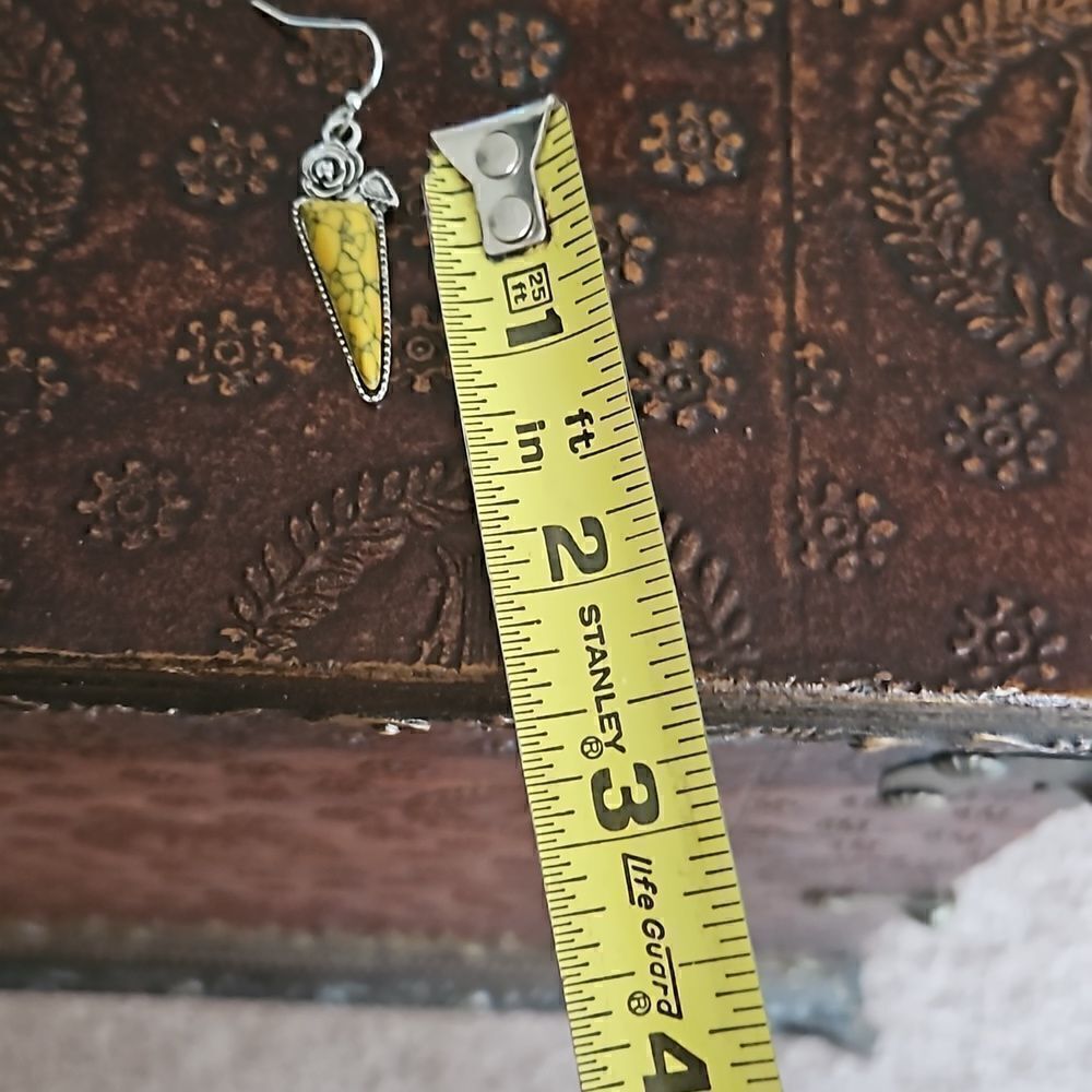 NWOT Boho yellow stone drop earrings - Picture 4 of 4